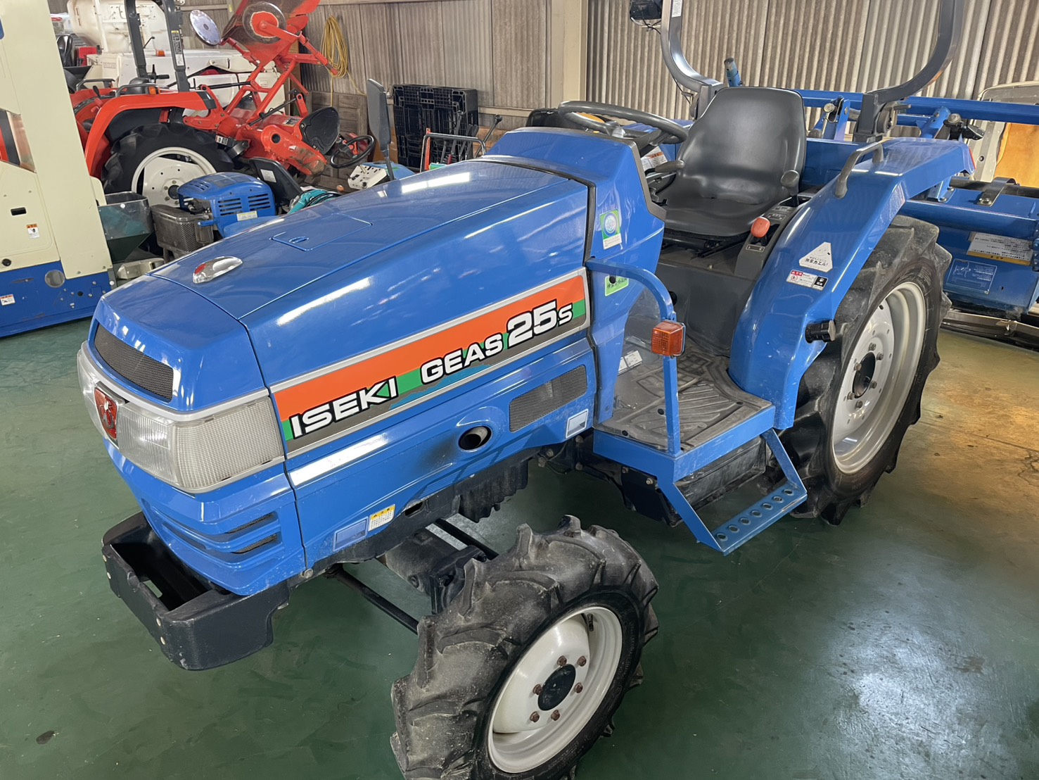 入荷情報：ISEKI GEAS 25S